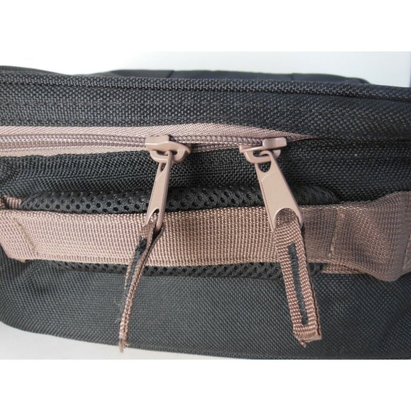 Padded Brown field bag Ducks unlimited with Dividers and Shoulder Strap - Picture 3 of 8